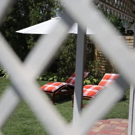 Simply Szallo Guest house Balatonboglar