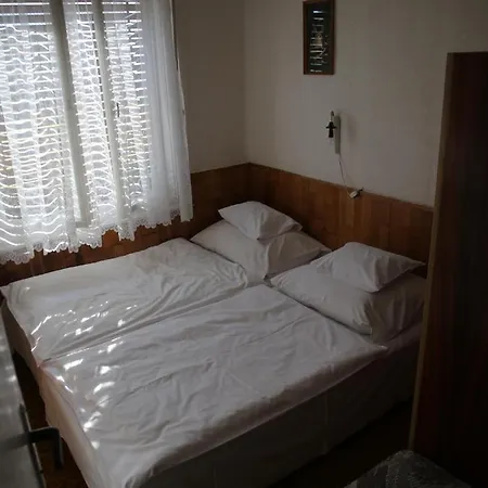 Pensjonat Simply Szallo *