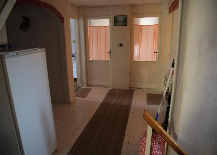 Simply Szallo בית הארחה Balatonboglár