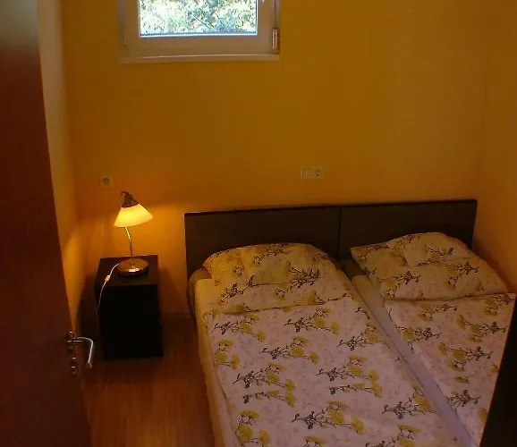 Simply Szallo בית הארחה Balatonboglár